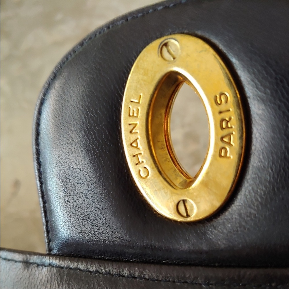 Chanel Vintage patent leather large CC Maxi jumbo 24k gold - Picture 10 of 13